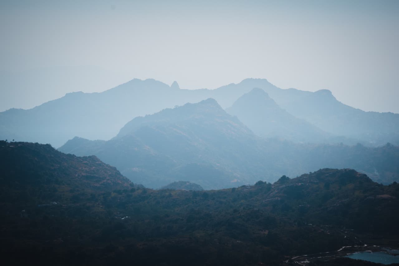 The beautiful mountain ranges in Mount Abu