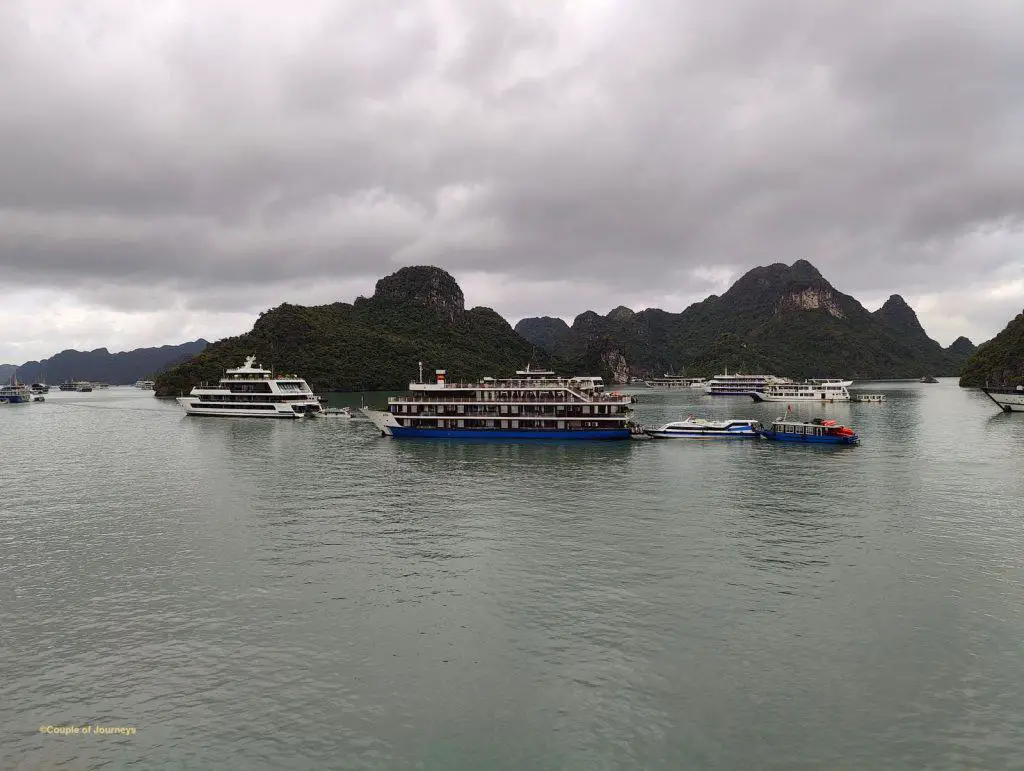 Halong Bay cruise experience - how to choose a Halong Bay cruise