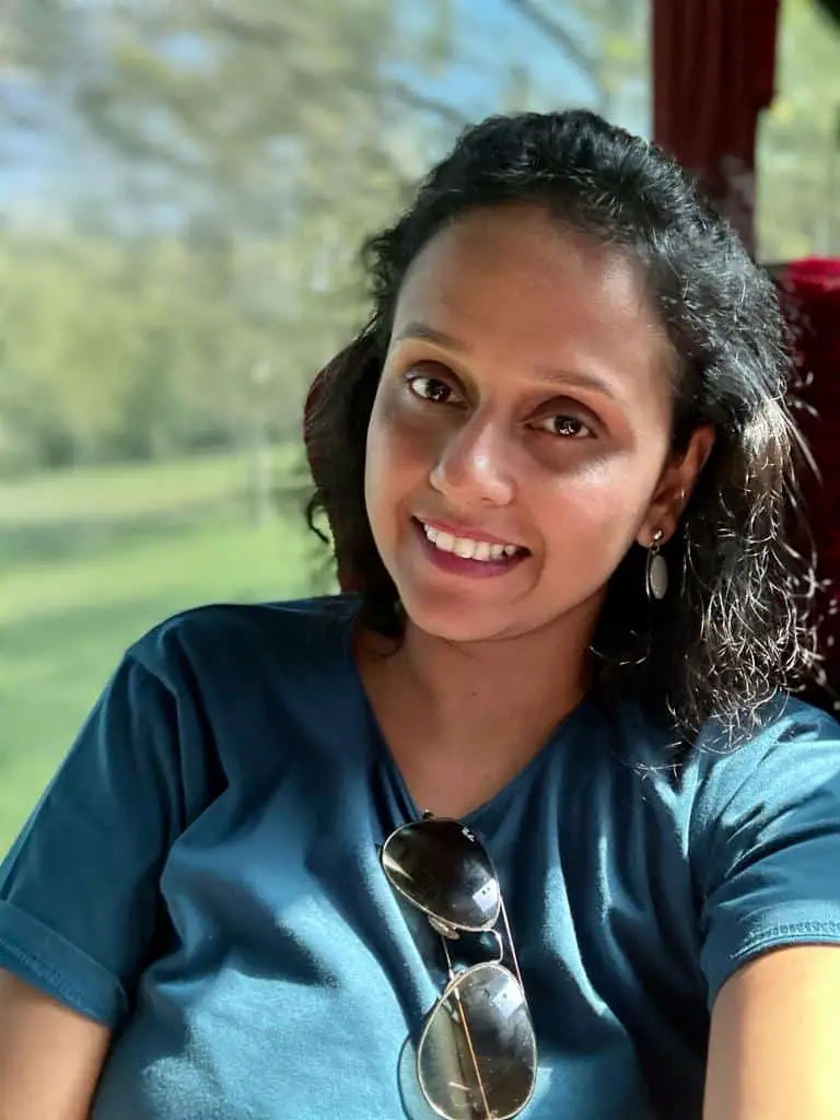 Vrushali traveling in the Havaist bus fAksaray Metro to Istanbul Airport