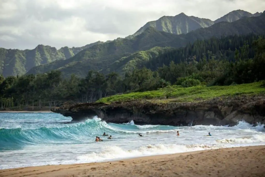 The tropical island of Maui is a surfer's dream with its enormous waves and beautiful landscapes and is one of the best honeymoon destinations USA has.