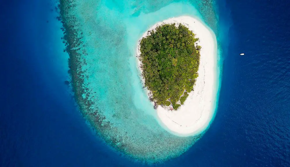 Maldives offers the best season during November. It is a paradise for nature loving couples and one of the best November honeymoon destinations